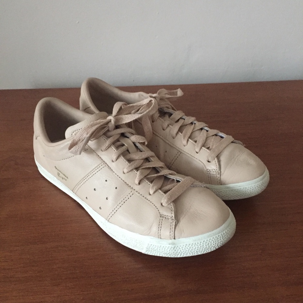 Onitsuka Tiger Lawnship Sand Leather Sneakers